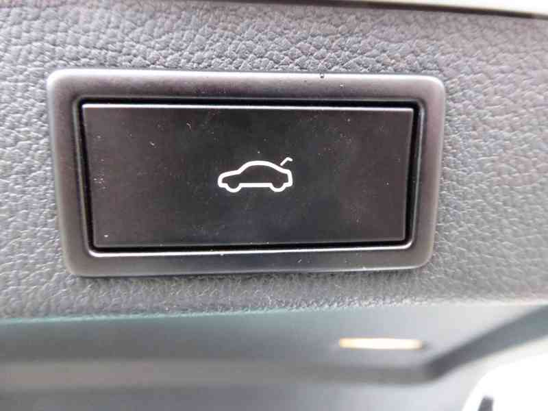 ŠKODA Superb Combi SportLine 2,0 TDI 140 kW 4x4 DSG - foto 14