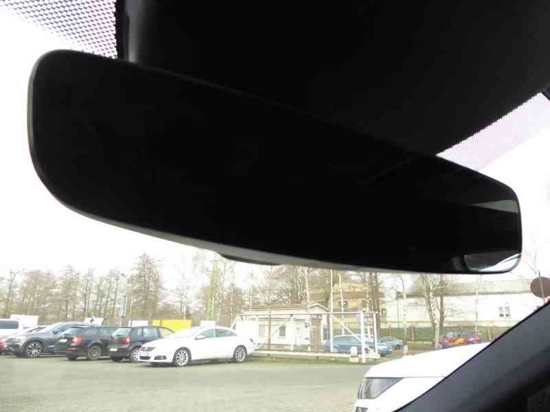 ŠKODA Superb Combi SportLine 2,0 TDI 140 kW 4x4 DSG - foto 36