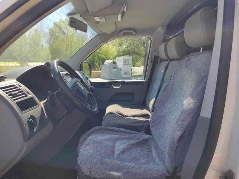 VW Transporter T5 1.9 Long Van s obytnou vestavbou - foto 13