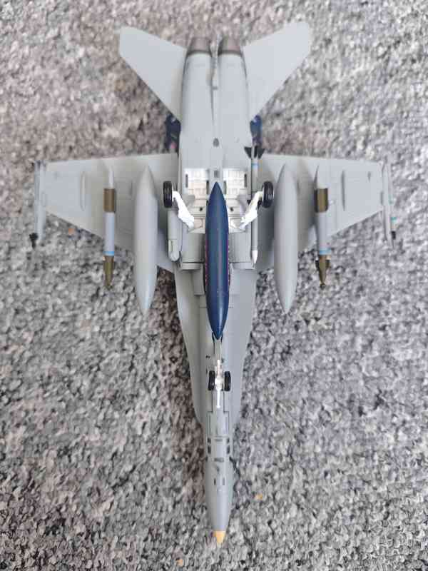 Prodám model letadla. JC Wings US Navy McDonnell Douglas F/A - foto 3