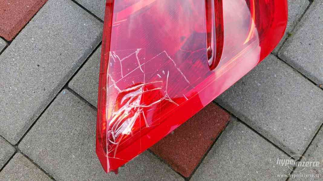 Pravé přední a pravé zadní světlo na Fiat Grande Punto - foto 7