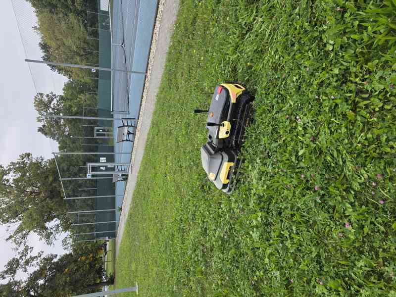 Pronájem robotické sekačky YARBO - foto 2
