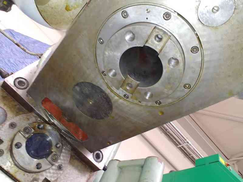 FGS 32 - frézka konzolová TOS Kuřim - foto 2