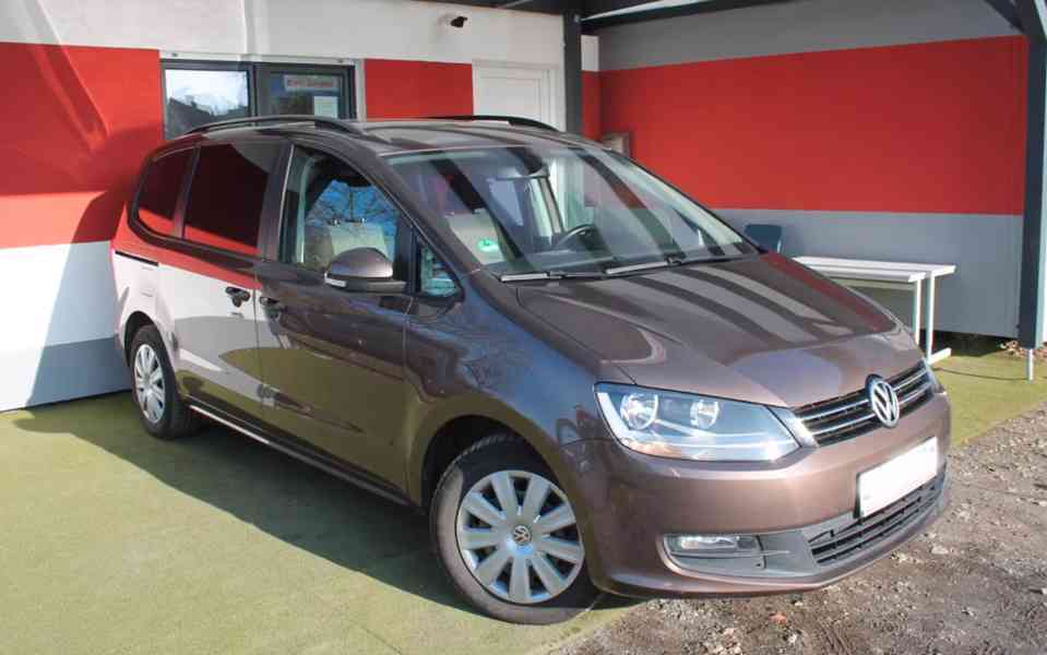 Volkswagen Sharan 2,0TDI Trendline 103kw - foto 1