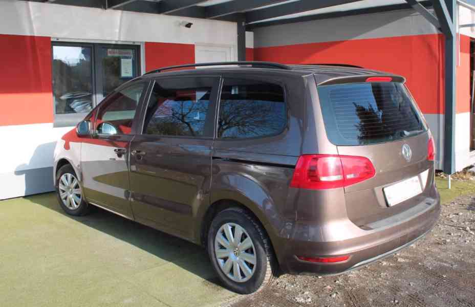 Volkswagen Sharan 2,0TDI Trendline 103kw - foto 7