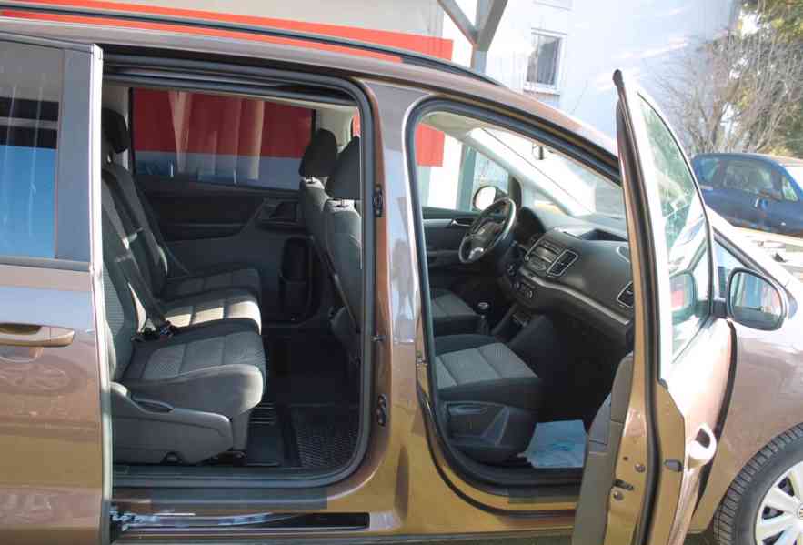 Volkswagen Sharan 2,0TDI Trendline 103kw - foto 14
