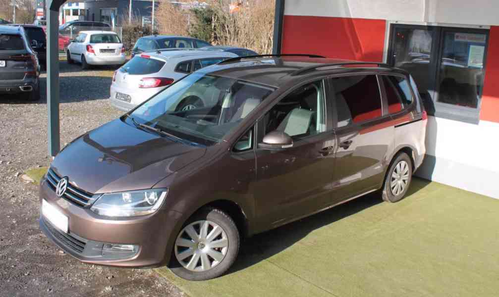 Volkswagen Sharan 2,0TDI Trendline 103kw - foto 6