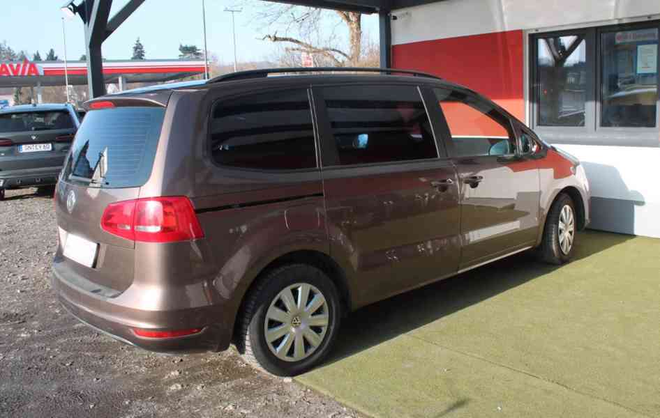 Volkswagen Sharan 2,0TDI Trendline 103kw - foto 10