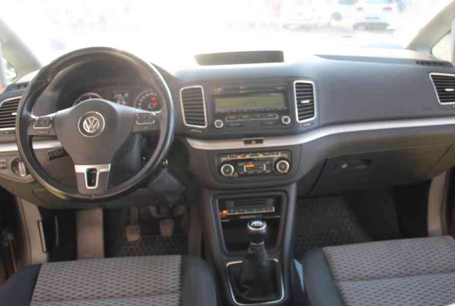 Volkswagen Sharan 2,0TDI Trendline 103kw - foto 12