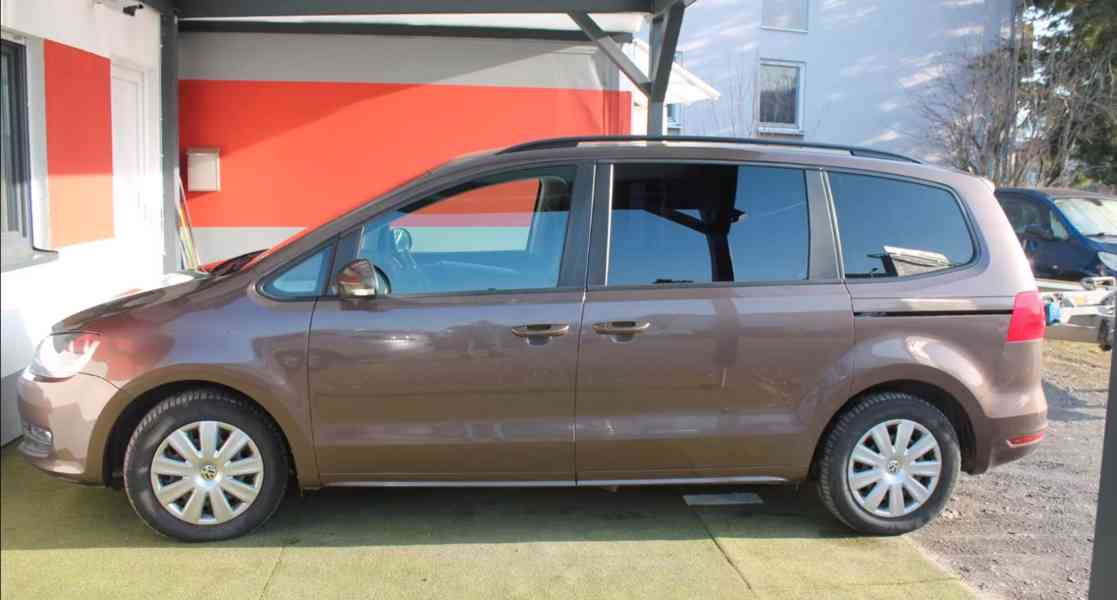 Volkswagen Sharan 2,0TDI Trendline 103kw - foto 9