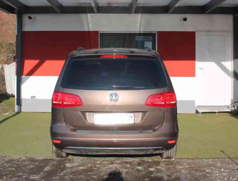 Volkswagen Sharan 2,0TDI Trendline 103kw - foto 8