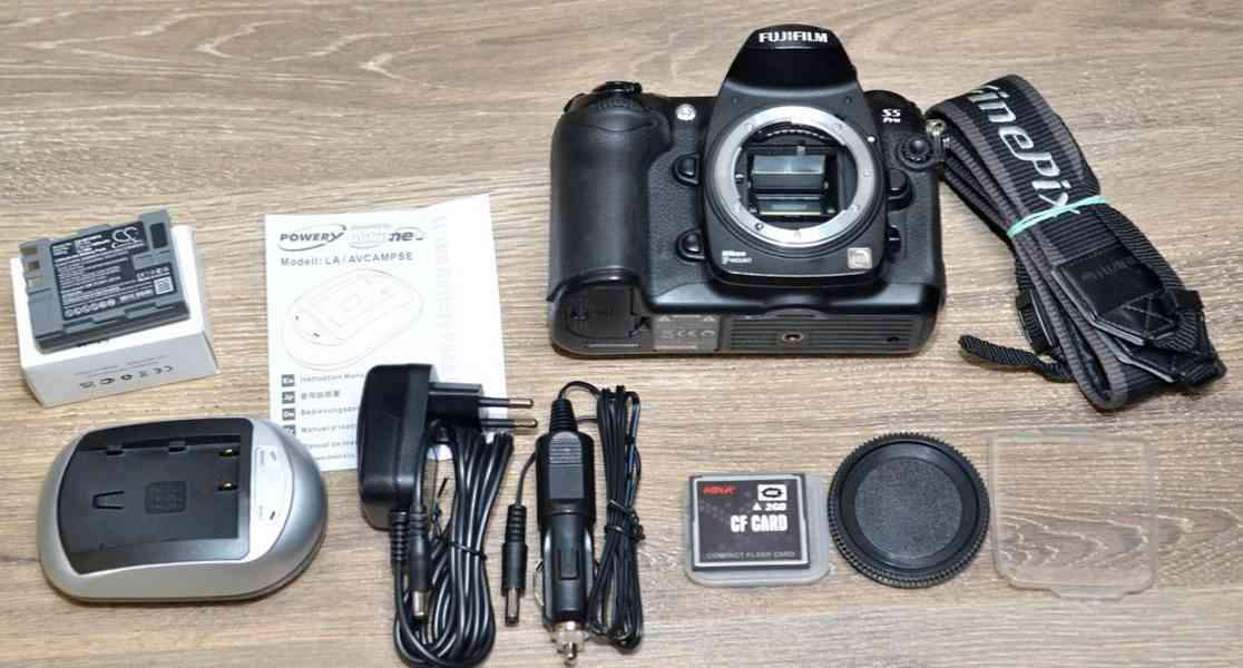 FUJIFILM FinePix S5Pro  Super CCD12.1MPix*JPEG+RAW - foto 3