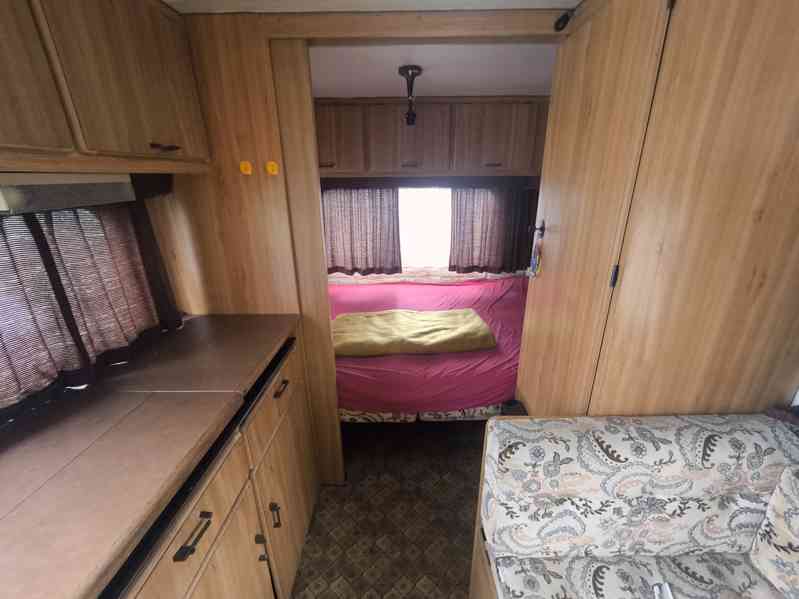 Levný karavan na pevné stání. Odvoz na místo možný.  - foto 7