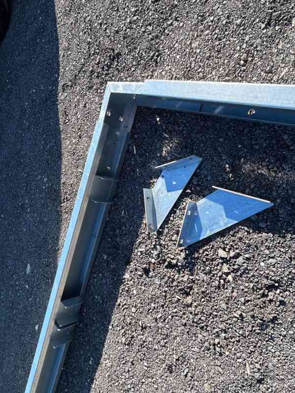 Kontejnerový rám 4x2,5 m, montáž svépomocí. - foto 3