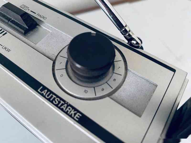 Radiomagnetofon REZERVACE Universum CTR 4042, rok 1981 - foto 10