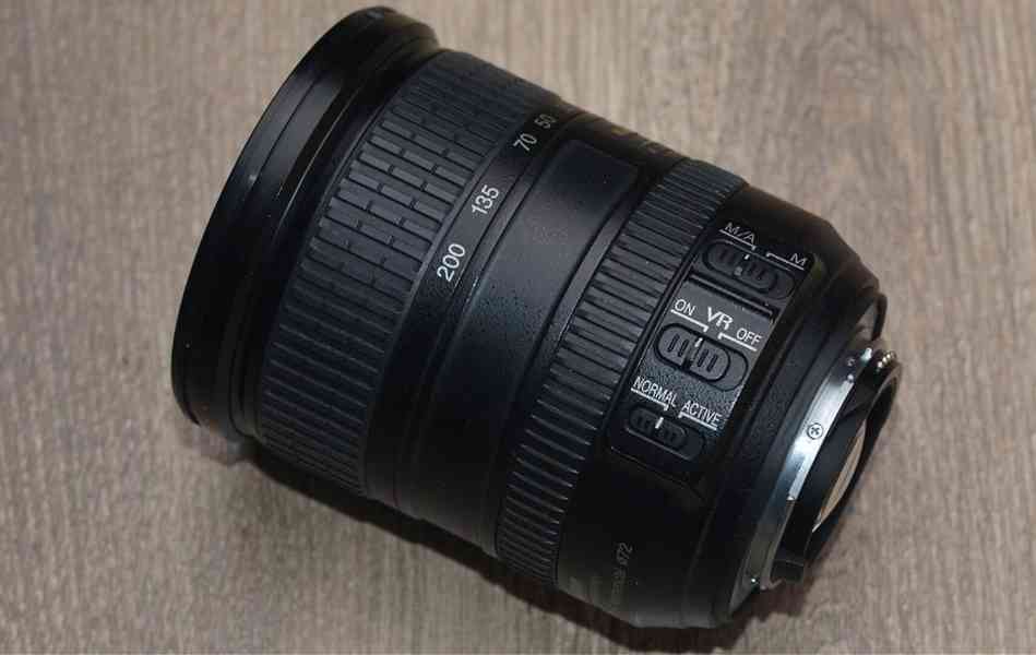 NIKON AF-S DX NIKKOR 18-200mm f/3.5-5.6 G ED VR - foto 6