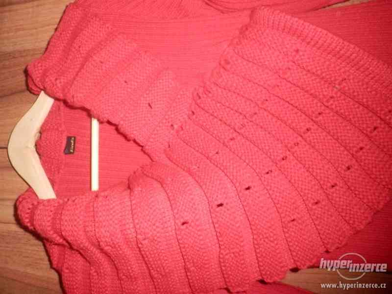 Dámské svetry, saka, mikiny, kabáty,kalhoty - foto 20