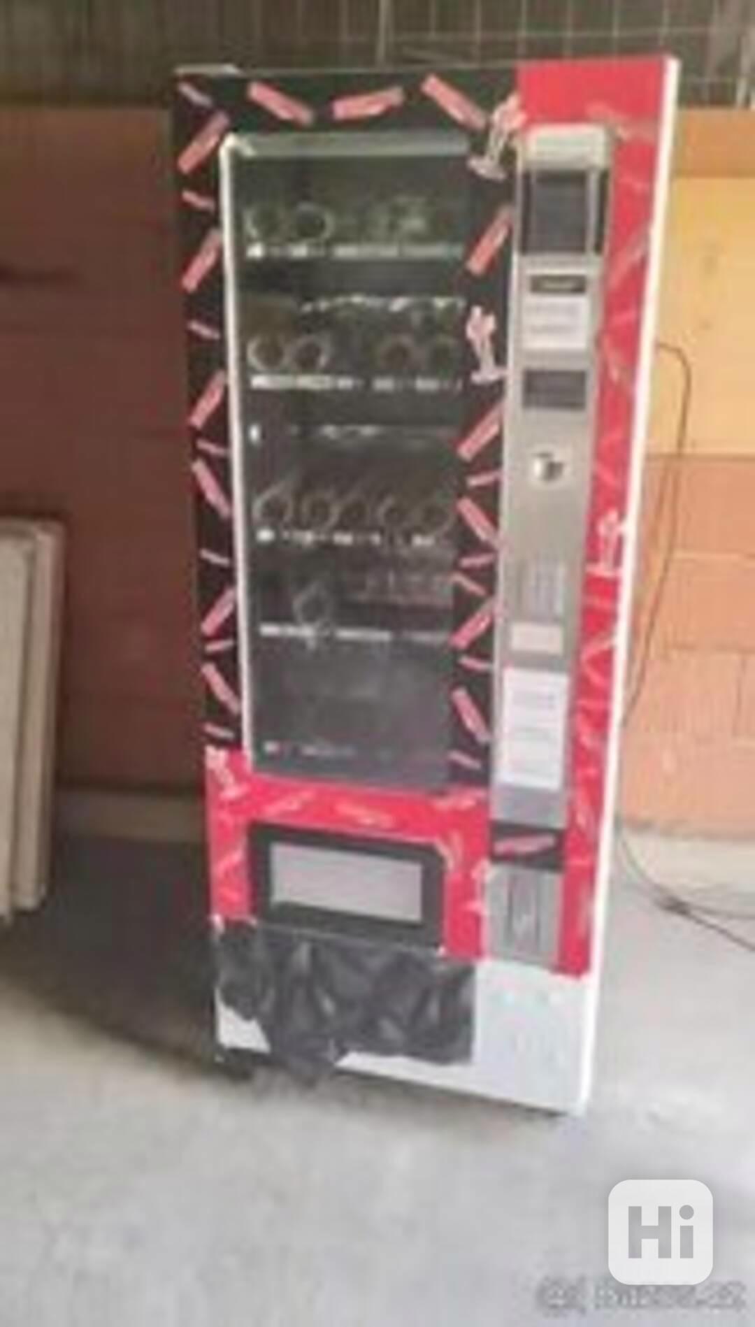 Nápojový automat - foto 1