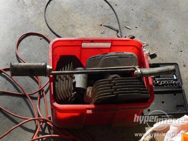 ČZ 250/471 - foto 6