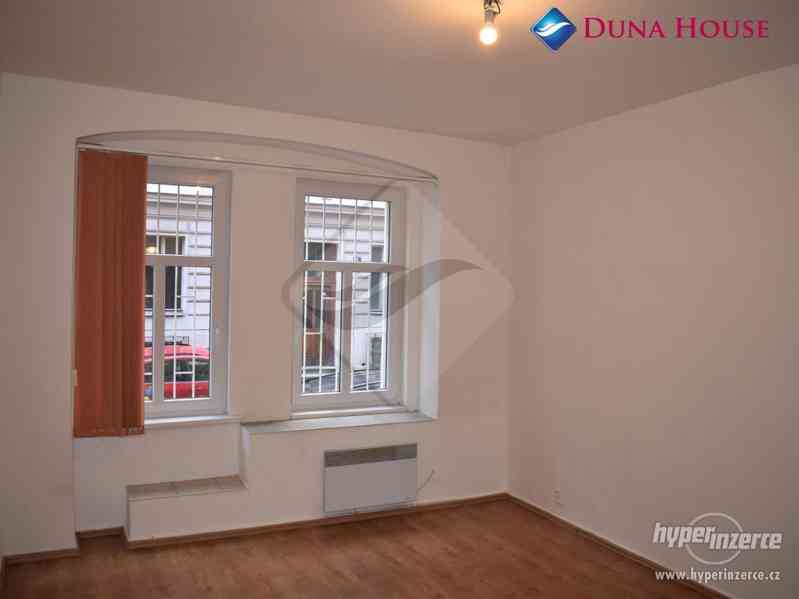 Prodej bytu 1+1 Sevastopolská, Praha 10 Vršovice - foto 1