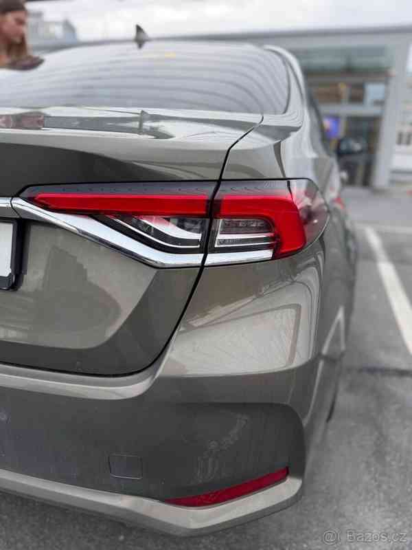 Toyota Corolla 1,6 2019 Benzin + LPG - foto 16