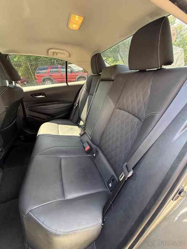 Toyota Corolla 1,6 2019 Benzin + LPG - foto 9