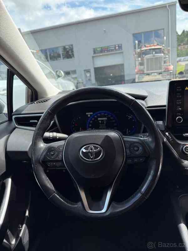 Toyota Corolla 1,6 2019 Benzin + LPG - foto 19
