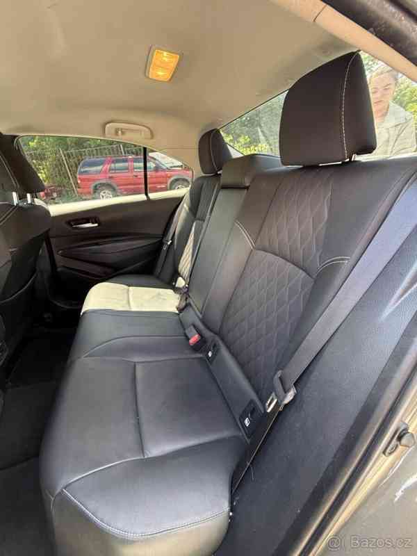 Toyota Corolla 1,6 2019 Benzin + LPG - foto 8