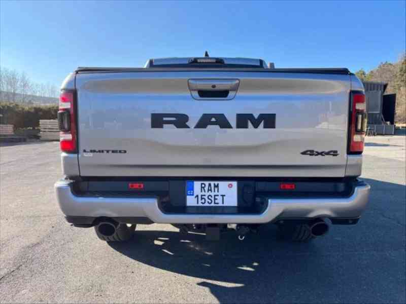RAM 1500 5,7 V8 Limited Night Edition - foto 8