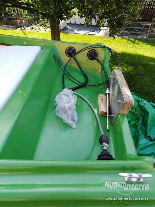Laminátový člun - foto 9