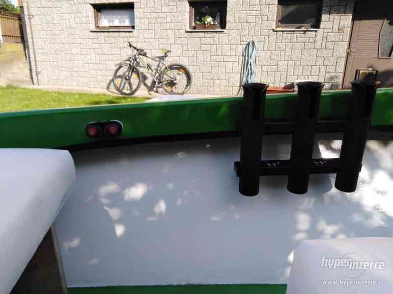 Laminátový člun - foto 10