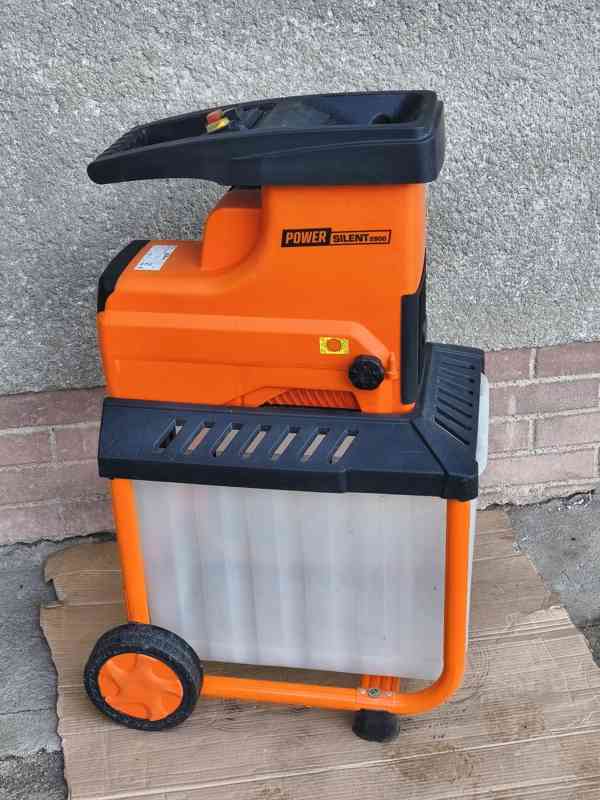Prodám elektrický Válcový drtič Powersilent 2800 W...   - foto 4