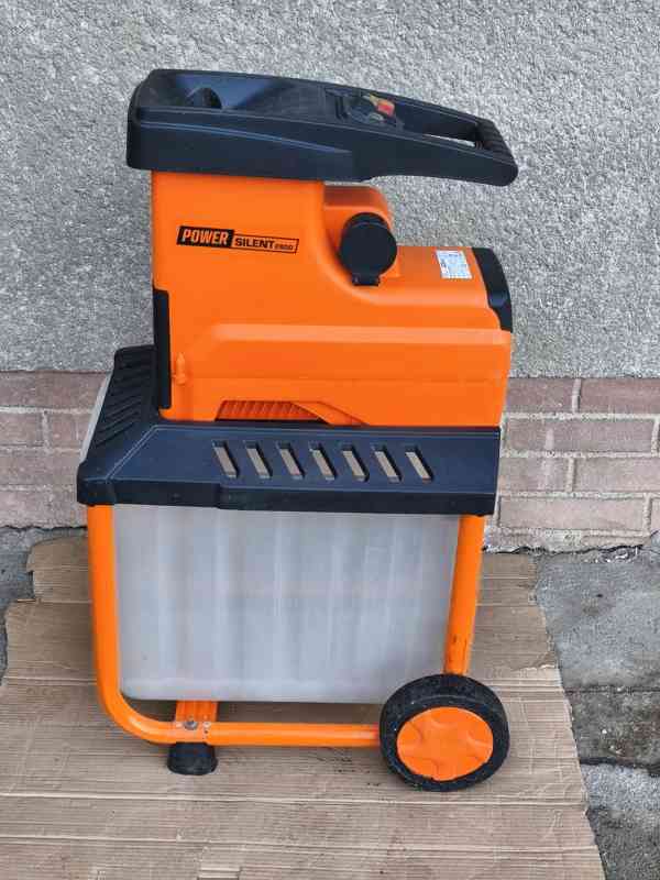 Prodám elektrický Válcový drtič Powersilent 2800 W...   - foto 2