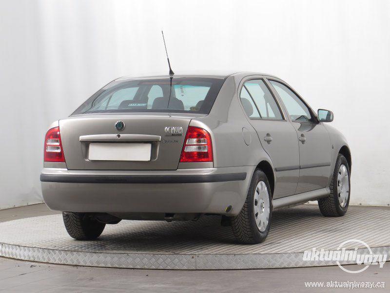 Škoda Octavia 1.6, benzín,  2010 - foto 4