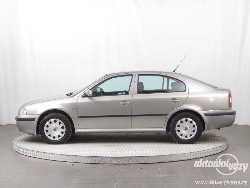 Škoda Octavia 1.6, benzín,  2010 - foto 5