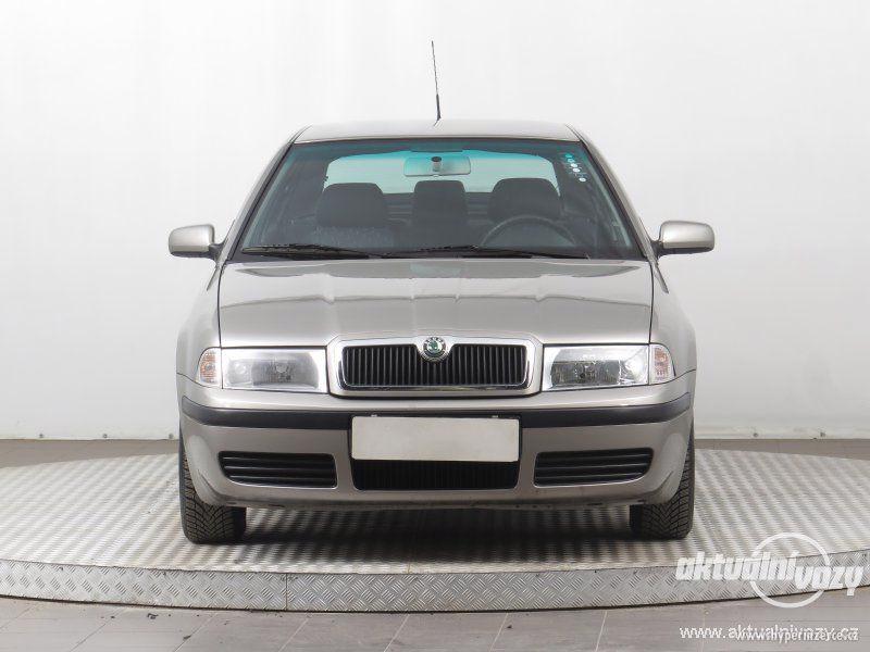 Škoda Octavia 1.6, benzín,  2010 - foto 16