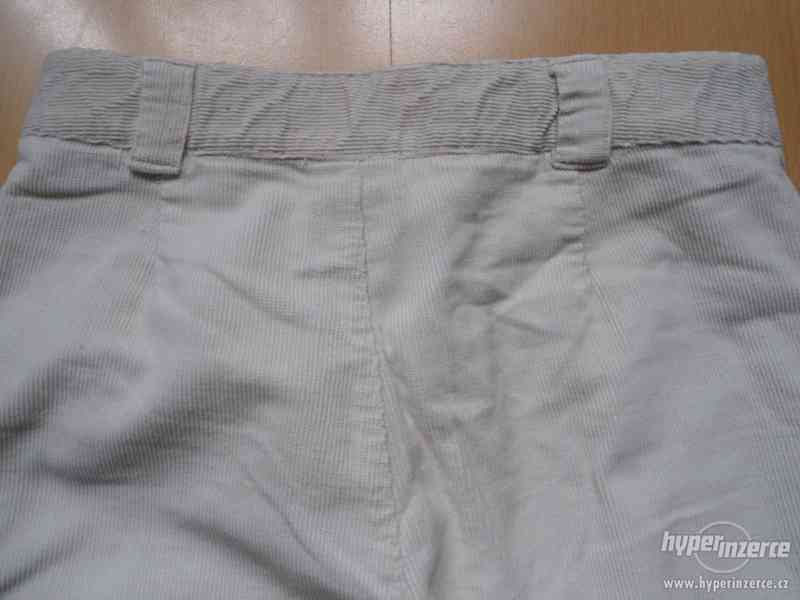 Kalhoty 3/4 béžové manžestráky - foto 6