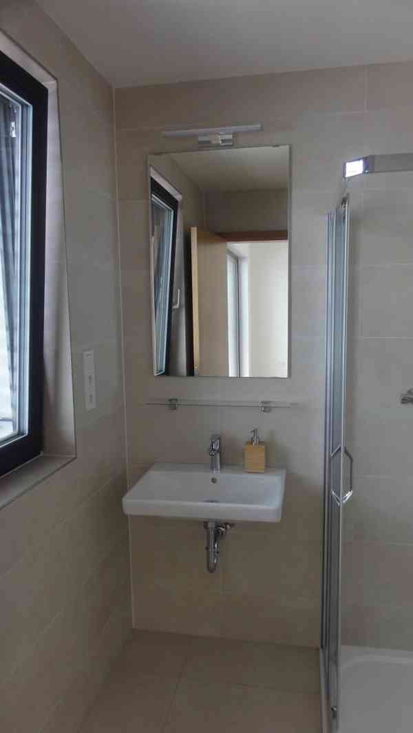 Pronájem bytu 4+kk/2T+G,184m2;P5-Waltrovka,metro B - foto 13