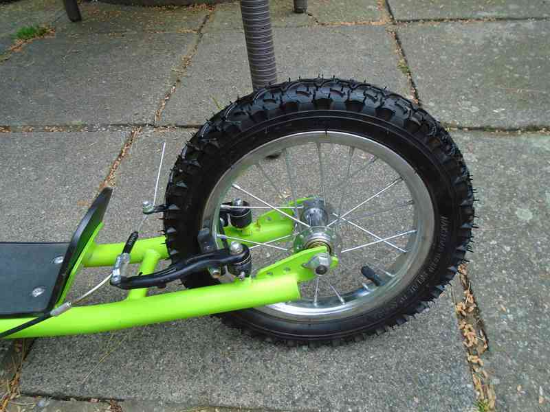Dětská koloběžka BROTHER MISTRAL 12" zelená pěkný stav - foto 2