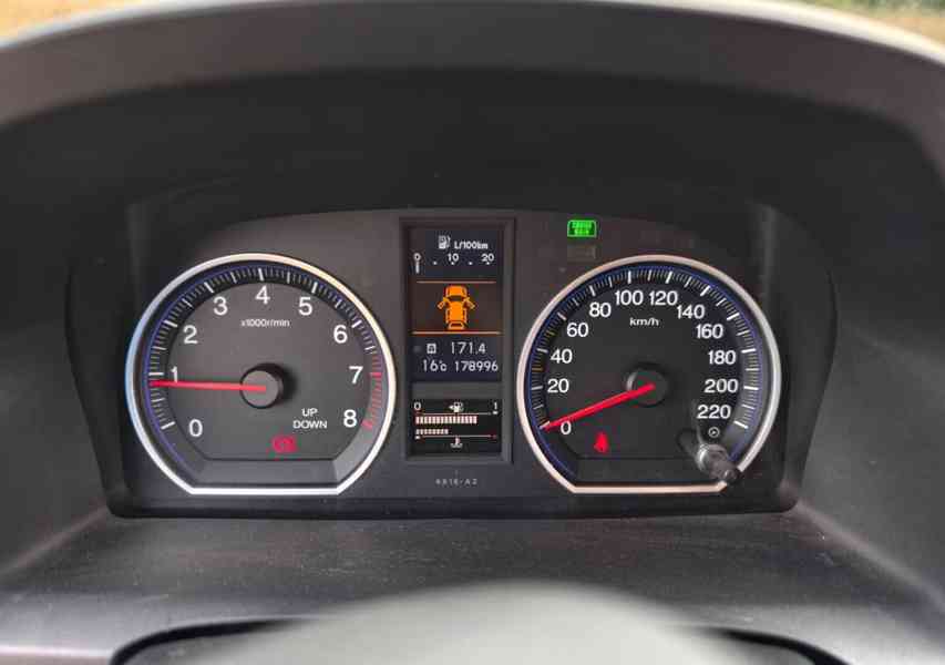 Honda CR-V 2.0i Comfort Advantage benzín 110kw - foto 12