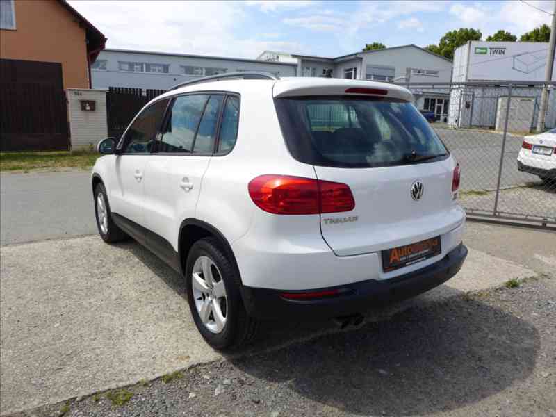 Volkswagen Tiguan 2,0 TDI SPORT, DIGI AC, 1.MAJ - foto 4