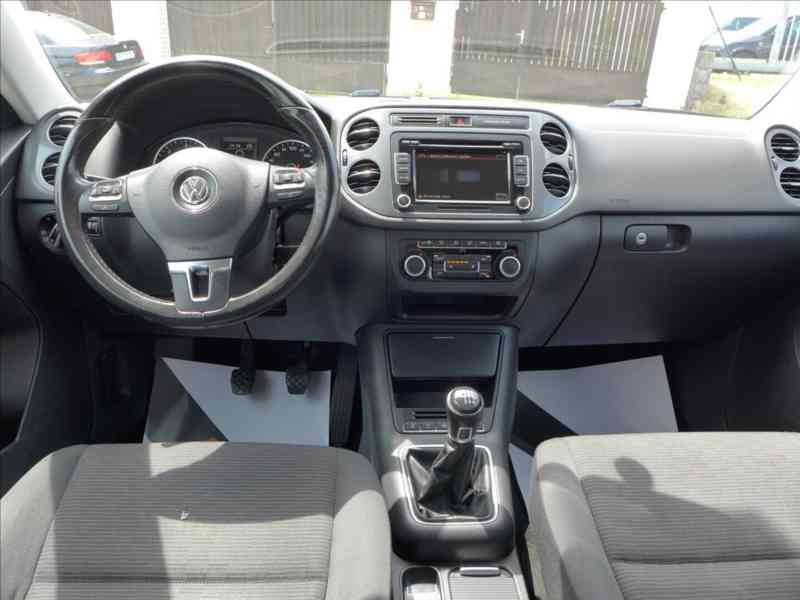 Volkswagen Tiguan 2,0 TDI SPORT, DIGI AC, 1.MAJ - foto 7