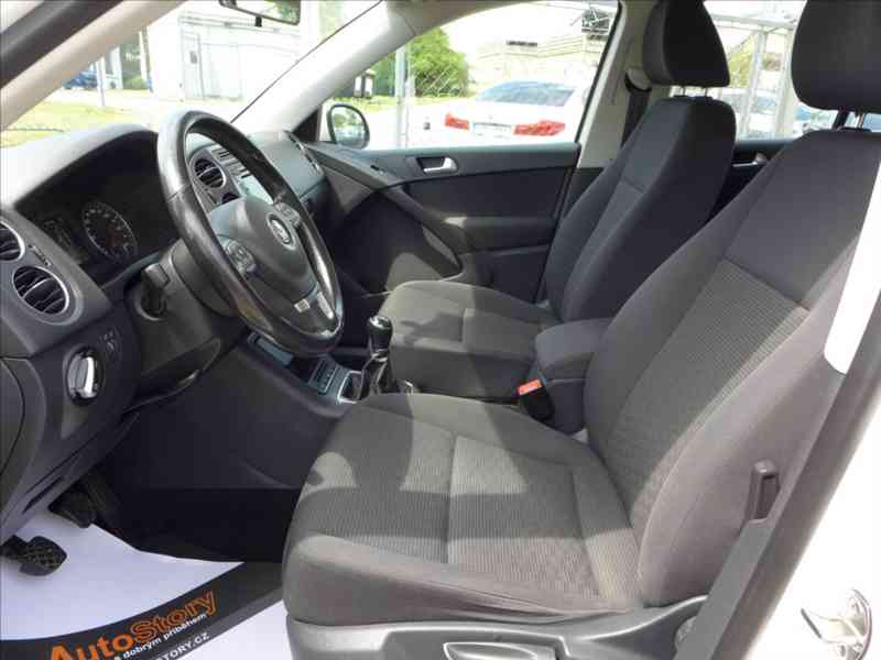 Volkswagen Tiguan 2,0 TDI SPORT, DIGI AC, 1.MAJ - foto 5