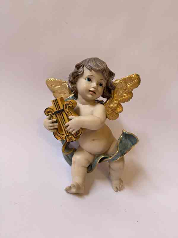 Barokní anděl s citerou - modrý šál - foto 1