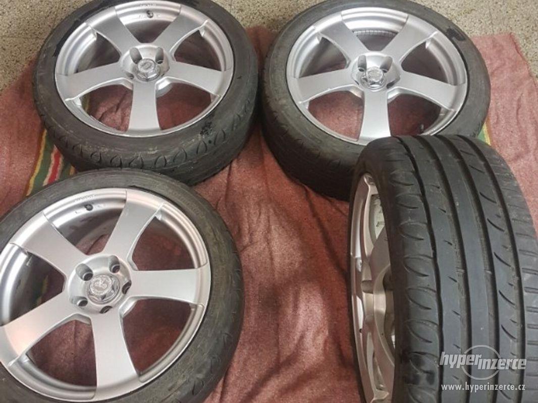 18" LETNÍ KOLA 235/40 R18 - foto 1