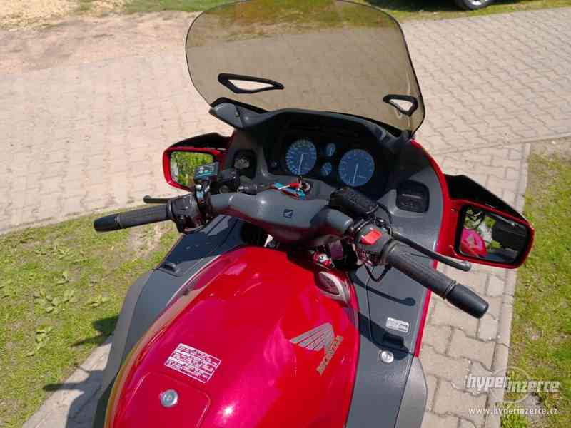 Honda ST1100 Pan European - foto 6