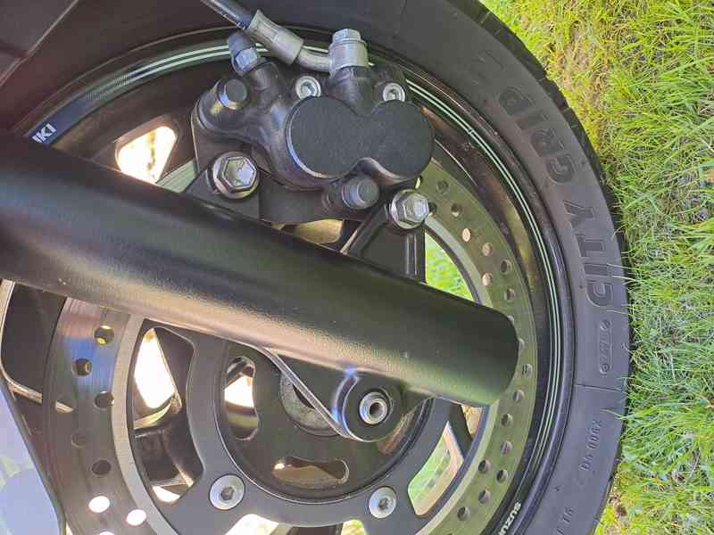 Suzuki Burgman 350 - foto 4