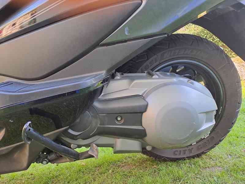 Suzuki Burgman 350 - foto 9