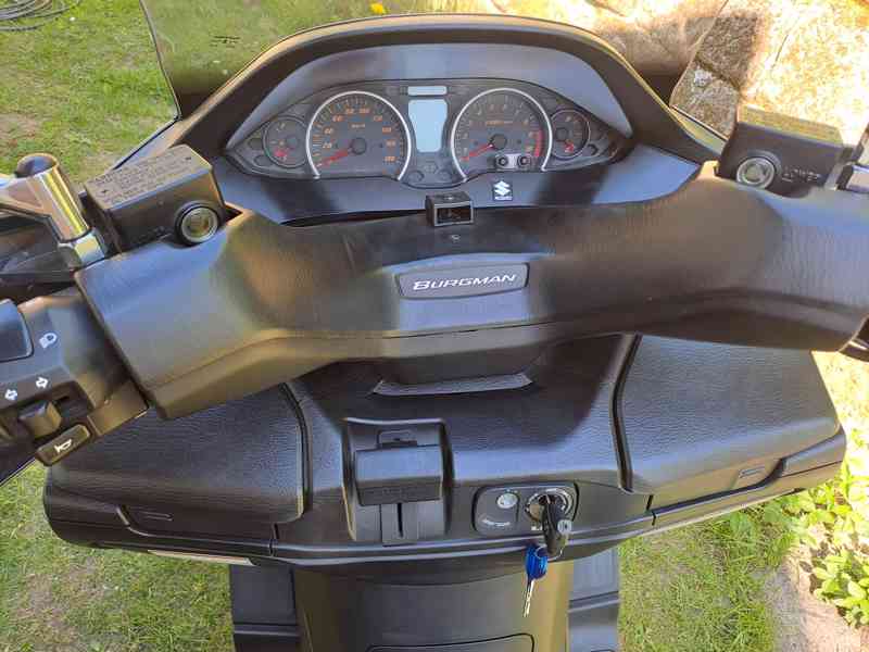 Suzuki Burgman 350 - foto 7