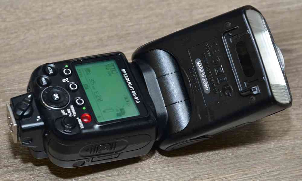 Blesk: Nikon SPEEDLIGHT SB 910 *Master/Slave* - foto 6